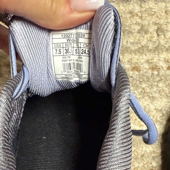 BROOKS Ariel 18 Women’s Running Shoes Size 7.5 Wide Gray Lavender 1202711D039 - Picture 10 of 10